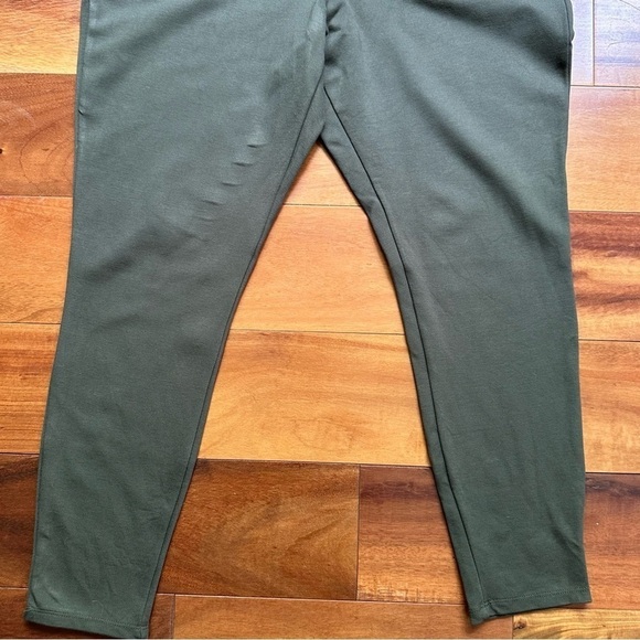 Torrid Pull-On Leggings - Picture 3 of 7
